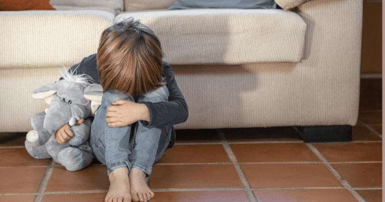 مشكلة الرهاب الاجتماعي عند الاطفال​